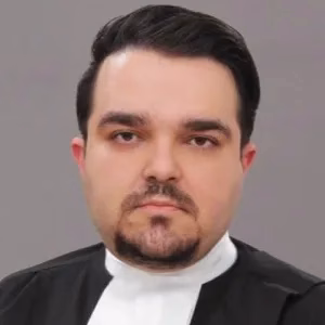علیرضا تسلیم