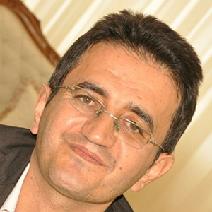 دامون صادقی وکیل و مشاور پایه یک دادگستری اصفهان