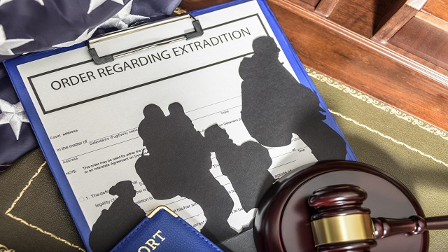 ضرورت مراجعه به وکیل در خصوص مبحث مهاجرت به خارج از کشور