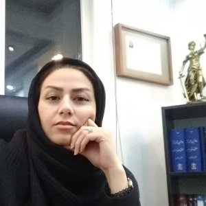 فاطمه کارگر دوست حقیقی بهترین وکیل اصفهان
