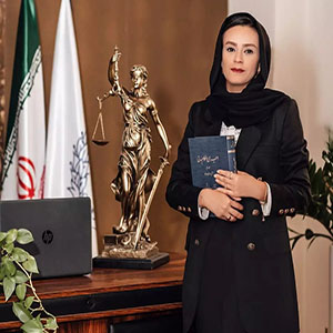 زهره مفاخری بهترین وکیل اداری در تهران