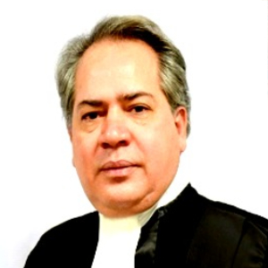 نریمان صداقت بهترین وکیل کیفری در تبریز